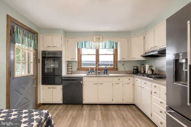 478 CENTER ST, Sewell, NJ 08080