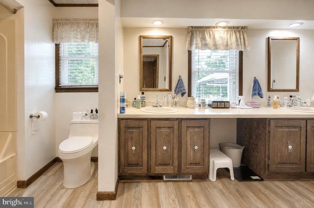478 CENTER ST, Sewell, NJ 08080