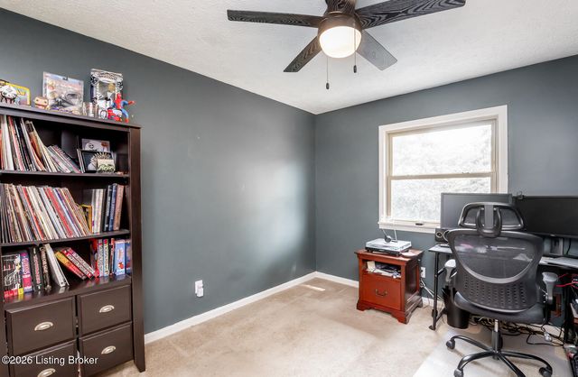 1013 Forest Ln, Goshen, KY 40026