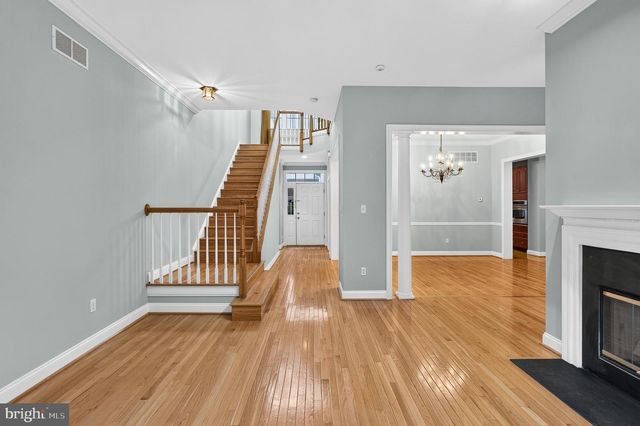54 OLD BARN DR, West Chester, PA 19382