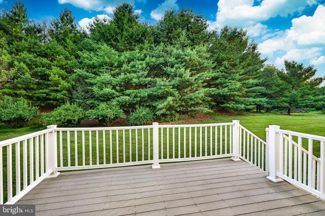 54 OLD BARN DR, West Chester, PA 19382
