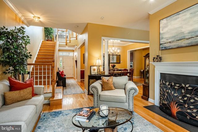 54 OLD BARN DR, West Chester, PA 19382