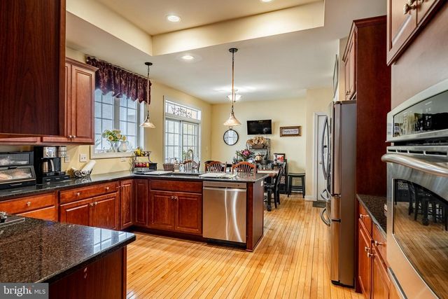 54 OLD BARN DR, West Chester, PA 19382