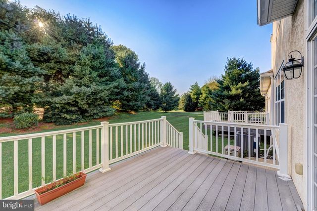 54 OLD BARN DR, West Chester, PA 19382