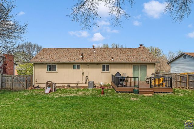 4209 SW 35th TER, Topeka, KS 66614