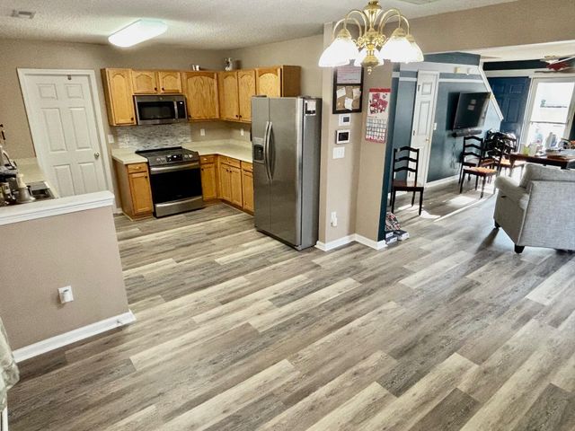 5088 Thornton Drive, Summerville, SC 29485