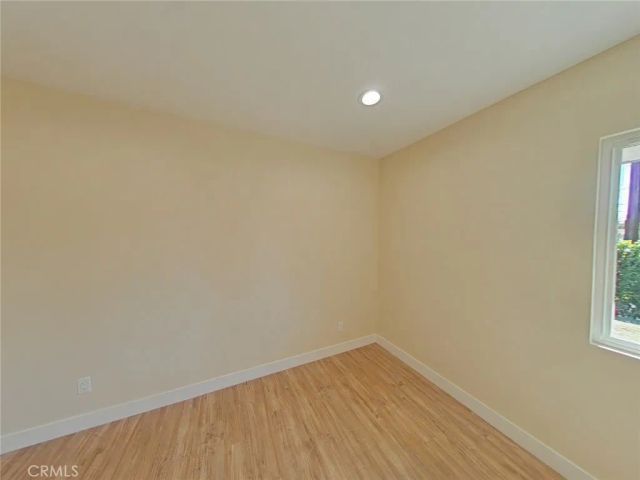 17633 Nordhoff, Northridge, CA 91325