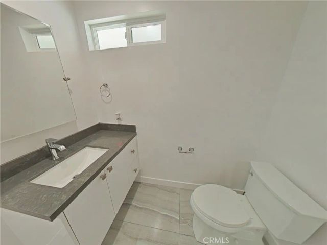 17633 Nordhoff, Northridge, CA 91325