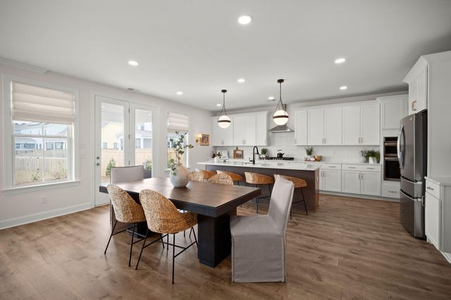 384 Wappoo Trace Lane, Summerville, SC 29486