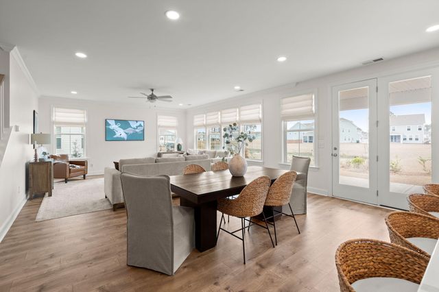 384 Wappoo Trace Lane, Summerville, SC 29486