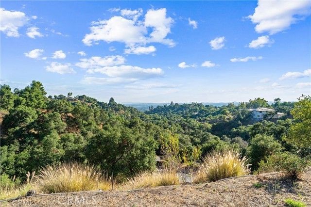 25 Woodlyn Lane, Bradbury, CA 91008