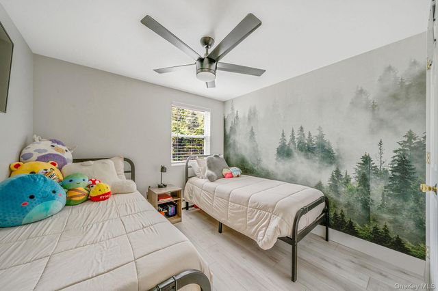 182 Crystal Brook Hollow Road, Port Jefferson Station, NY 11776