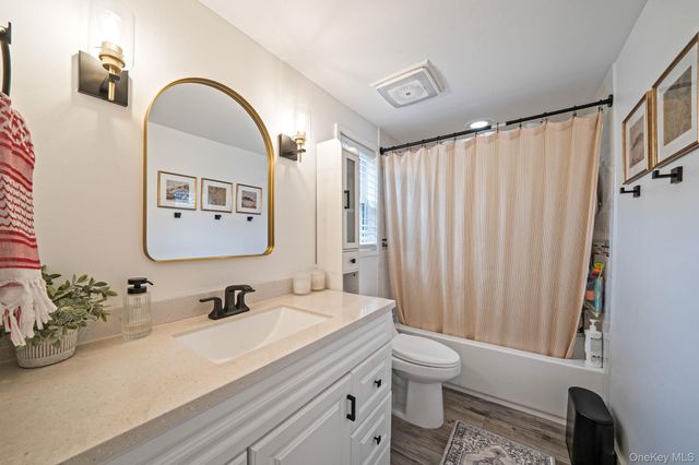 182 Crystal Brook Hollow Road, Port Jefferson Station, NY 11776