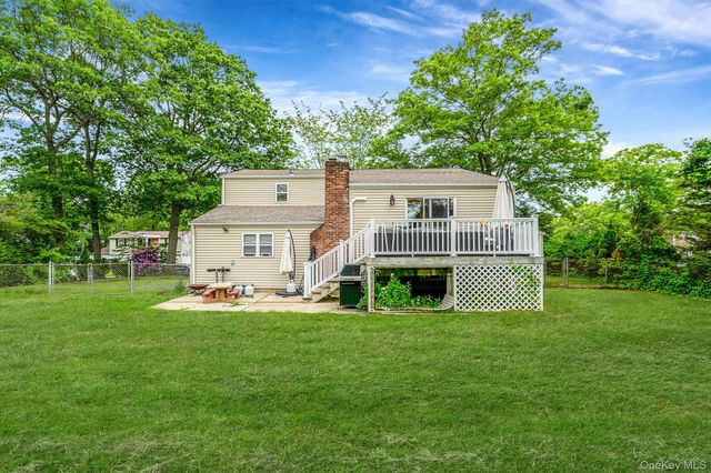 182 Crystal Brook Hollow Road, Port Jefferson Station, NY 11776