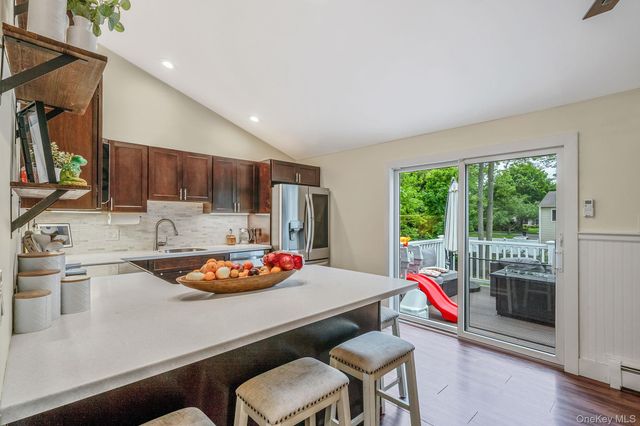 182 Crystal Brook Hollow Road, Port Jefferson Station, NY 11776