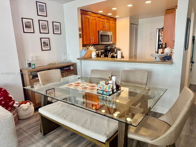 600 NE 36th St 820, Miami, FL 33137