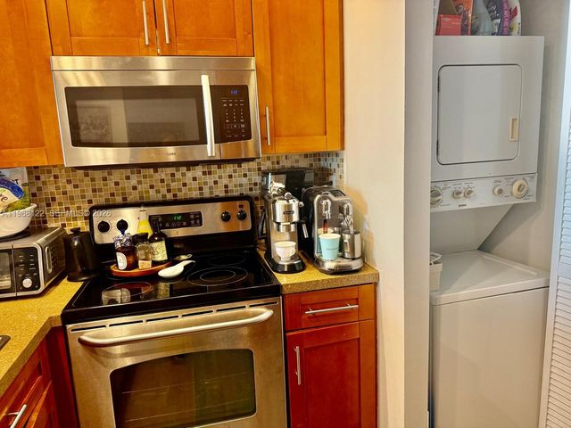 600 NE 36th St 820, Miami, FL 33137