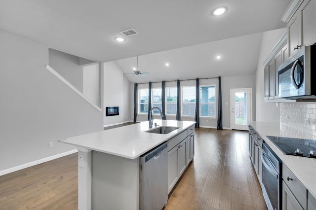 325 Adwood Drive, Waxahachie, TX 75165