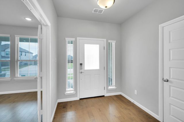 325 Adwood Drive, Waxahachie, TX 75165