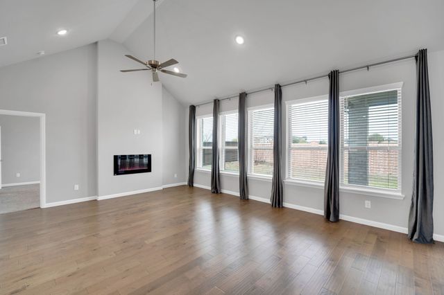 325 Adwood Drive, Waxahachie, TX 75165