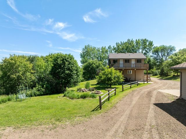 1700 Sundown Dr., Minot, ND 58701
