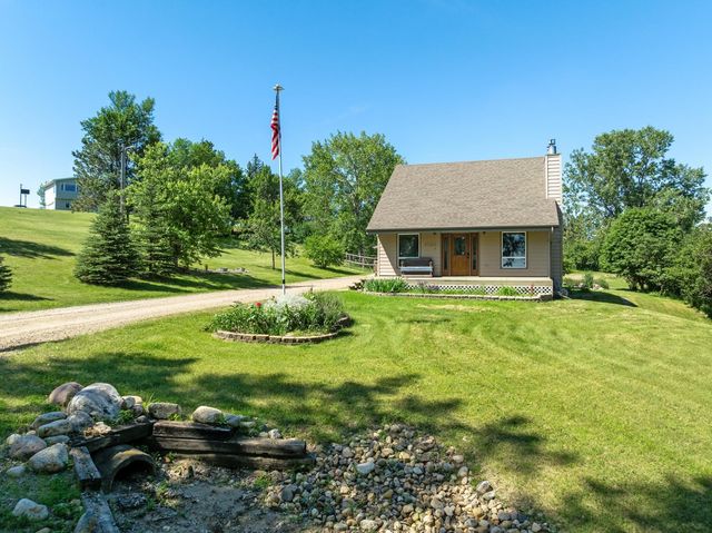 1700 Sundown Dr., Minot, ND 58701