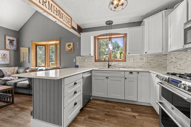 1700 Sundown Dr., Minot, ND 58701
