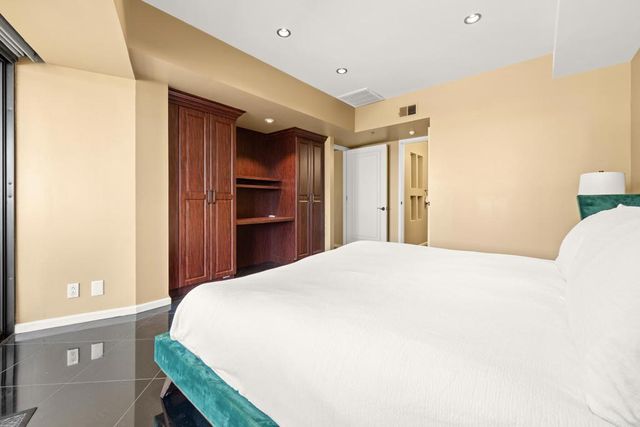 200 Harbor Drive 803, San Diego, CA 92101
