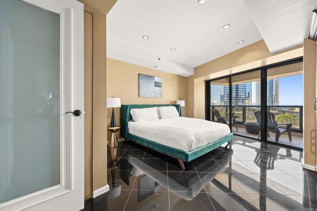 200 Harbor Drive 803, San Diego, CA 92101