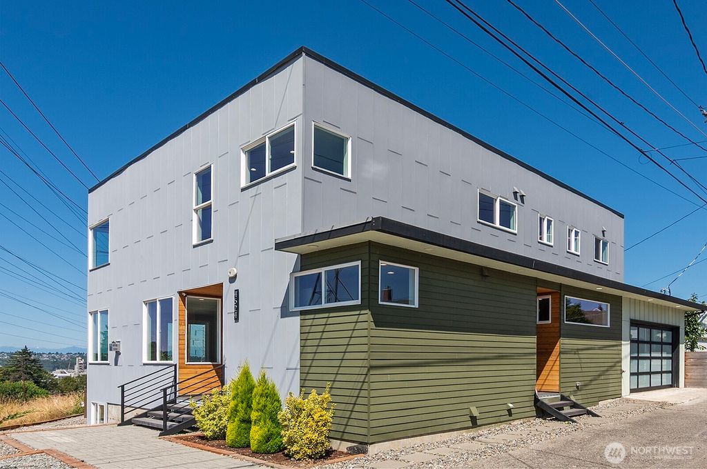 4524 12th Avenue S, Seattle, WA 98108