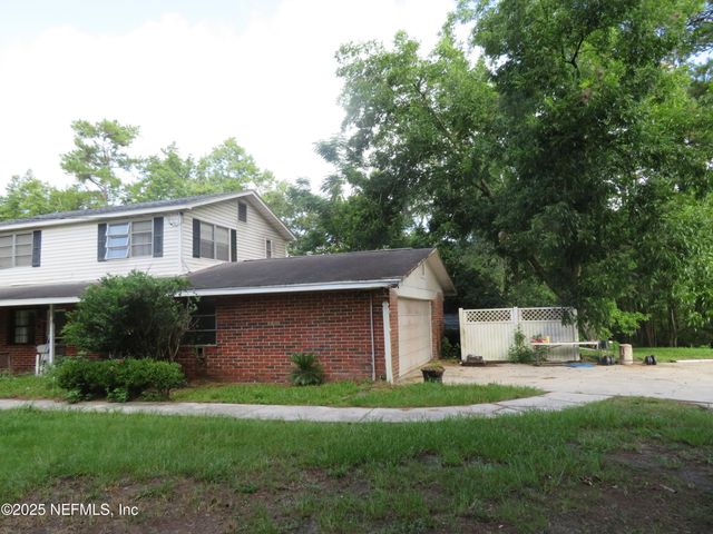 1836 NEW BERLIN Road, Jacksonville, FL 32218