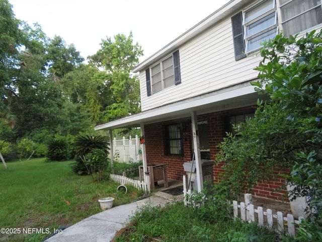 1836 NEW BERLIN Road, Jacksonville, FL 32218
