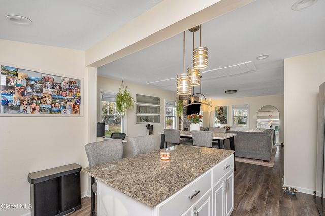 2040 Arkona Court, Niskayuna, NY 12309