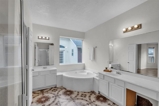 17611 Magnolia Circle, Richmond, TX 77407