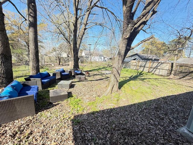 802 W 5th Street, Stuttgart, AR 72160