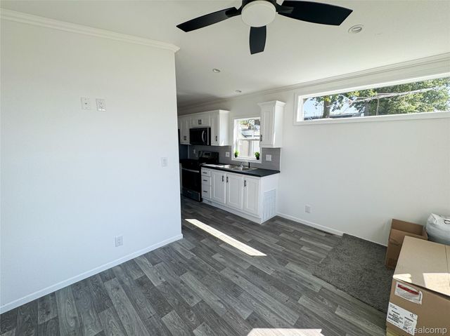 2 Serenity Shore, Fenton Charter Township, MI 48430