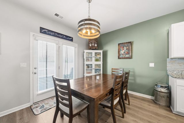 5097 Hunters Village Dr, Lebanon, TN 37087