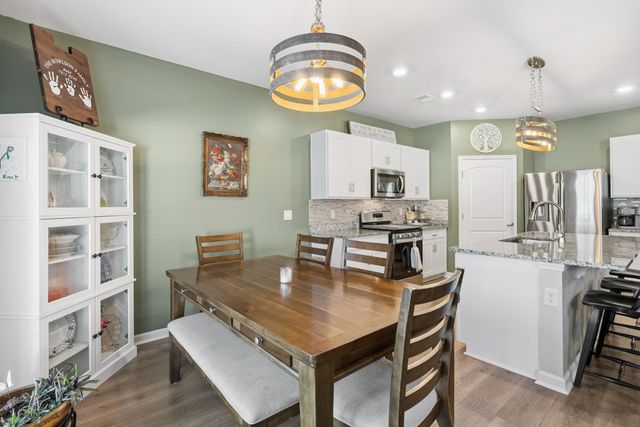 5097 Hunters Village Dr, Lebanon, TN 37087