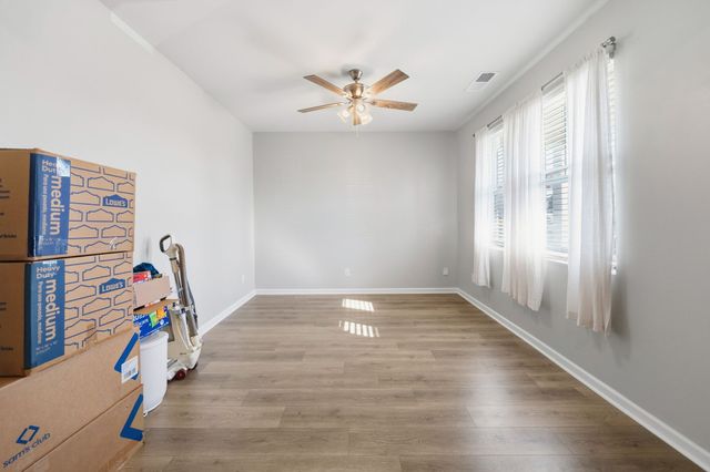 5097 Hunters Village Dr, Lebanon, TN 37087