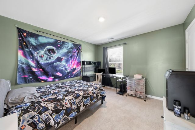 5097 Hunters Village Dr, Lebanon, TN 37087