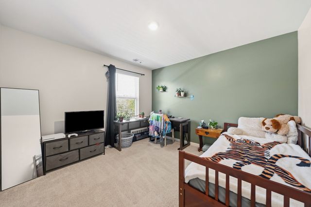 5097 Hunters Village Dr, Lebanon, TN 37087