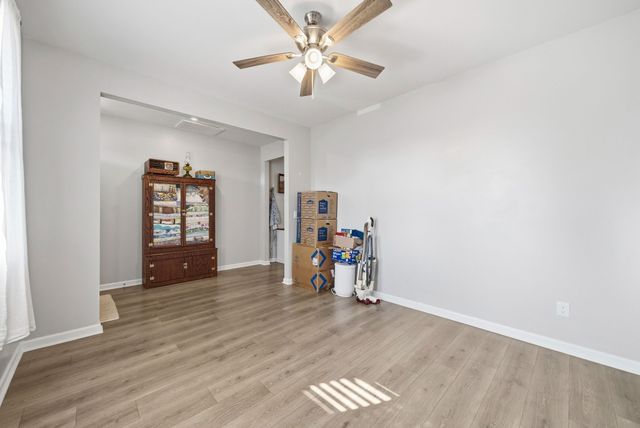 5097 Hunters Village Dr, Lebanon, TN 37087