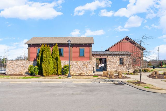 5097 Hunters Village Dr, Lebanon, TN 37087