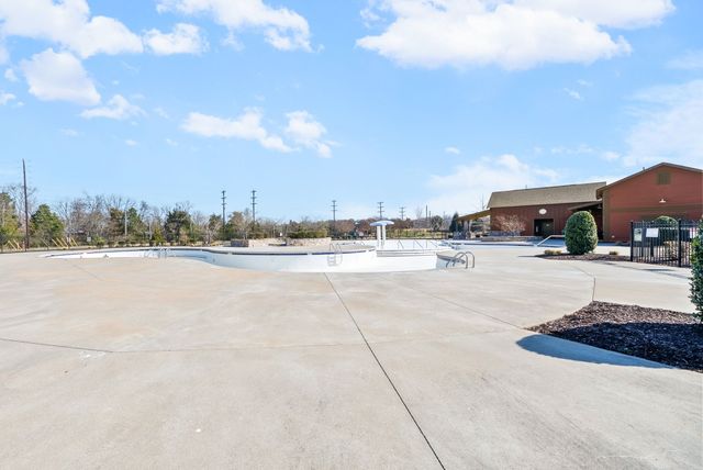 5097 Hunters Village Dr, Lebanon, TN 37087