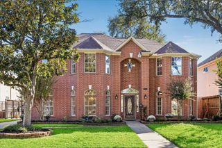 4911 Tamarisk Street, Bellaire, TX 77401