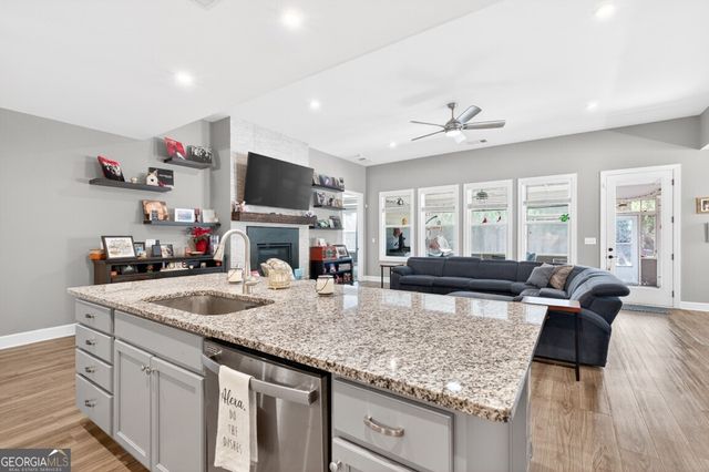 248 Chatuge Drive, Hoschton, GA 30548