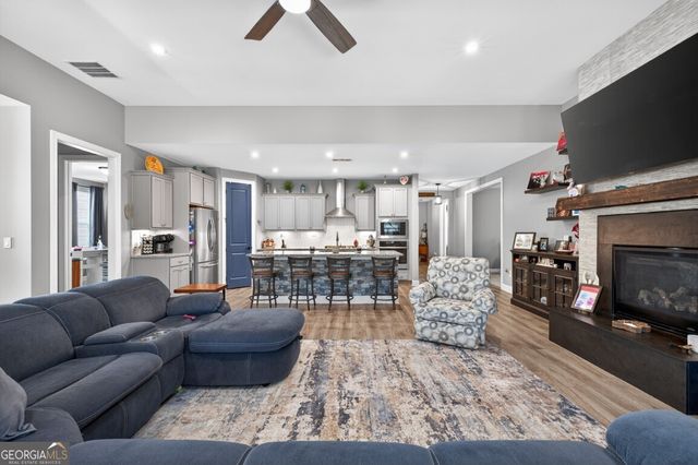 248 Chatuge Drive, Hoschton, GA 30548