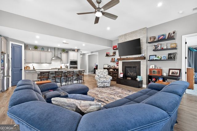 248 Chatuge Drive, Hoschton, GA 30548