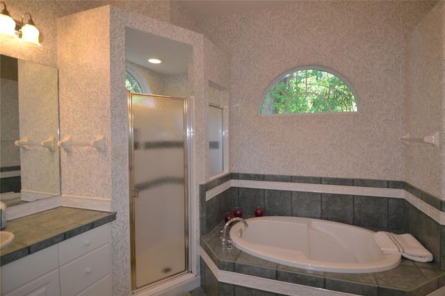 79 NW 48TH BOULEVARD, Gainesville, FL 32607