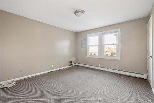 8 Garfield Avenue 1, Farmingdale, NY 11735